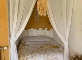 Chambre d’hôtes coconing，位于布里莱斯的酒店