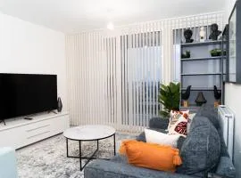 Exquisite- stylish- luxurious 2 bed apartment