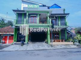 MS Hotel Pangandaran Mitra RedDoorz，位于庞岸达兰的酒店