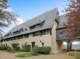 Cozy Apartment In Tourgéville With Wifi