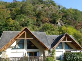 Maison Juzet-de-Luchon, 3 pièces, 6 personnes - FR-1-313-157，位于Juzet-de-Luchon的度假屋