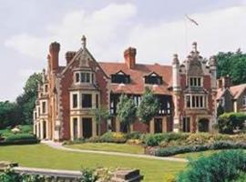 Wood Norton Hall Hotel，位于伊夫舍姆的酒店