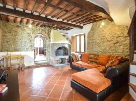 Amazing Home In Massarosa With Wifi And 2 Bedrooms