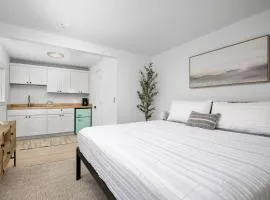 Inn at Rockaway Beach Unit 1