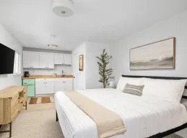 Inn at Rockaway Beach Unit 6