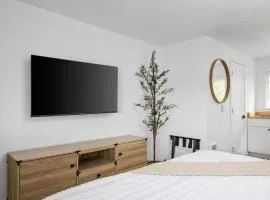 Inn at Rockaway Beach Unit 7