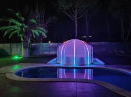 habitaciones en Chalet con piscina y jacuzzi en Madrid，位于Algete的酒店