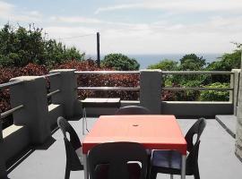 Sea view, self-catering, vacation apartment.，位于Elysium的酒店