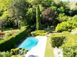 LES CENT CIELS，位于萨拉瓦的酒店