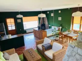 GreenPark Candy Manor with Large Garden Close to Tokaj