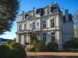Château La Comtesse de Loire & Spa，位于索米尔的酒店
