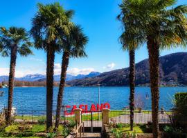 Meriggi Lakefront by Quokka 360 - lakefront retro house in Caslano，位于卡斯拉诺的别墅