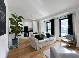 Poets Rest, free parking, EV socket fees apply walk to beach