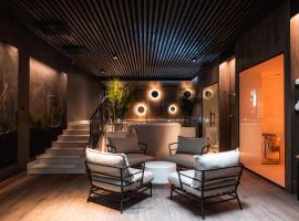 Meri Seaside Hotel & SPA，位于库雷萨雷的酒店