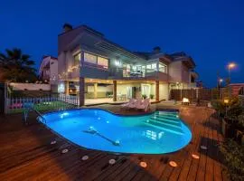 Villa Luxury Rock Tirri