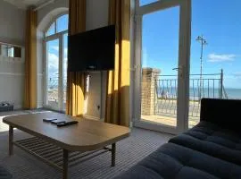 Clifton Seafront Apartments - Sandown, Isle of Wight