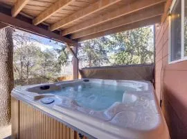 Lovely Colorado Springs Home Mtn Views and Hot Tub!