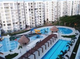 Marquis Enclave, Condo With Pool Access and More，位于里考尔特的酒店