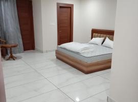 HOTEL VIRAJ，位于Bijnor的酒店