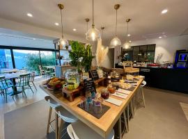 Campanile Orange Centre sortie 21 sur A7 A9，位于奥朗日的酒店