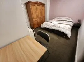 Spacious DoubleBedroom Manchester