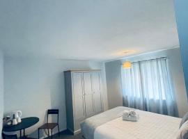 II comfortable room, Shared House，位于布里斯托的旅馆