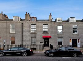 Inviting 9-Bed House in Aberdeen，位于阿伯丁的酒店