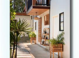 The Reef Hotel & Studios，位于丽贝岛的酒店