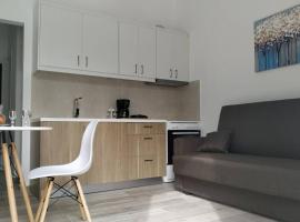 Iliaktis Cozy & Quiet Apartment，位于海若克利欧的海滩短租房