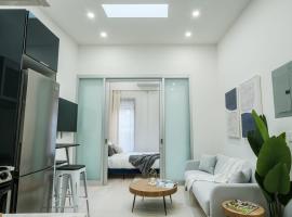 317-4B New 1 BR prime Upper east WD walk 2 C park，位于纽约的酒店