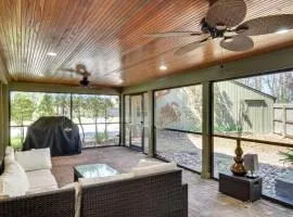 Spacious Prospect Cottage with Deck and Scenic Views