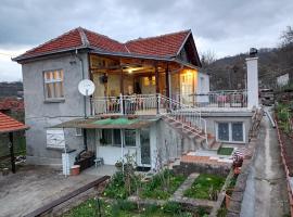 House Seoska OAZA，位于Crnoklište的酒店