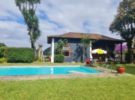 Casa Temporada com Tranquilidade e Aconchego - Petrópolis - RJ，位于彼得罗波利斯Free Flight Ramp of Simeria附近的酒店