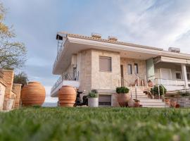 Sofita με θέα τη θάλασσα Villa Athina