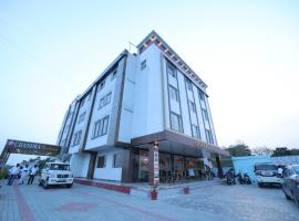 Chandra Residency，位于Dharmapuri的酒店