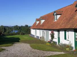 Chambres d'hôtes B&B Cote d'Opale La Fermette du Lac，位于Ardres的酒店