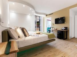 YourHome - Lidia Rooms & Suites，位于索伦托的住宿加早餐旅馆