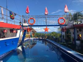 Pirate Galeon Resort，位于Carcar的酒店