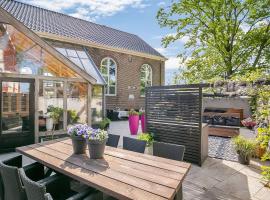 B&B Unieck，位于考德姆的高尔夫酒店