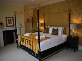 Carlton House - Spacious 4 Bed Victorian townhouse，位于哈罗盖特的酒店