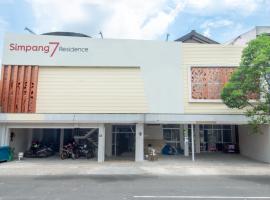 SIMPANG 7 RESIDENCE，位于Kudus的酒店