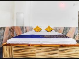 SPOT ON Mangalam Lodge Hingnaa Rd，位于Rāmtek的酒店