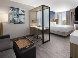 SpringHill Suites by Marriott East Rutherford Meadowlands Carlstadt，位于卡尔施塔特梅多兰兹体育中心附近的酒店
