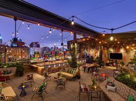 Moxy NYC East Village，位于纽约的酒店