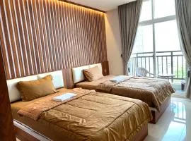 12-10 Twin bed in Formosa Residence Nagoya Batam-3 pax-by Wiwi