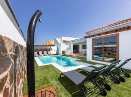 Villa Luxury Paula's Dream Private Pool Corralejo By Holidays Home，位于科拉雷侯的酒店