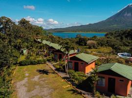 Chateau Arenal Hotel & Restaurante，位于埃尔卡斯蒂约的酒店