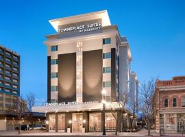 TownePlace Suites by Marriott Salt Lake City Downtown，位于盐湖城犹他州国会大厦附近的酒店