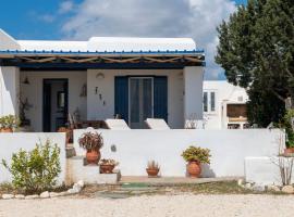 Cycladic home in Paros，位于帕罗斯岛的度假短租房