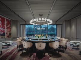 杭州滨奥皇冠假日酒店，位于杭州杭州萧山国际机场 - HGH附近的酒店